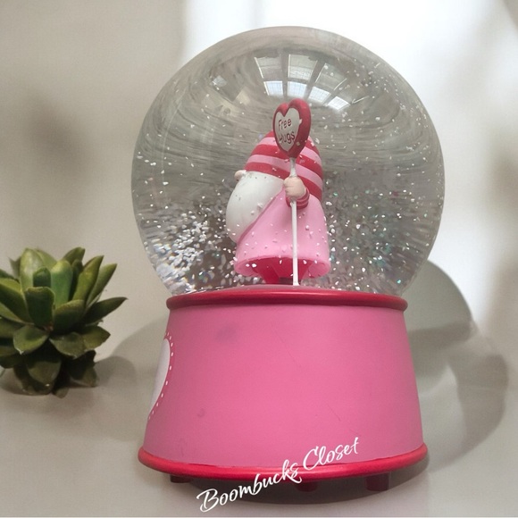 Music Box Heart Gnome Valentine Snow Globe Tune: Let me call you sweetheart - Picture 3 of 12